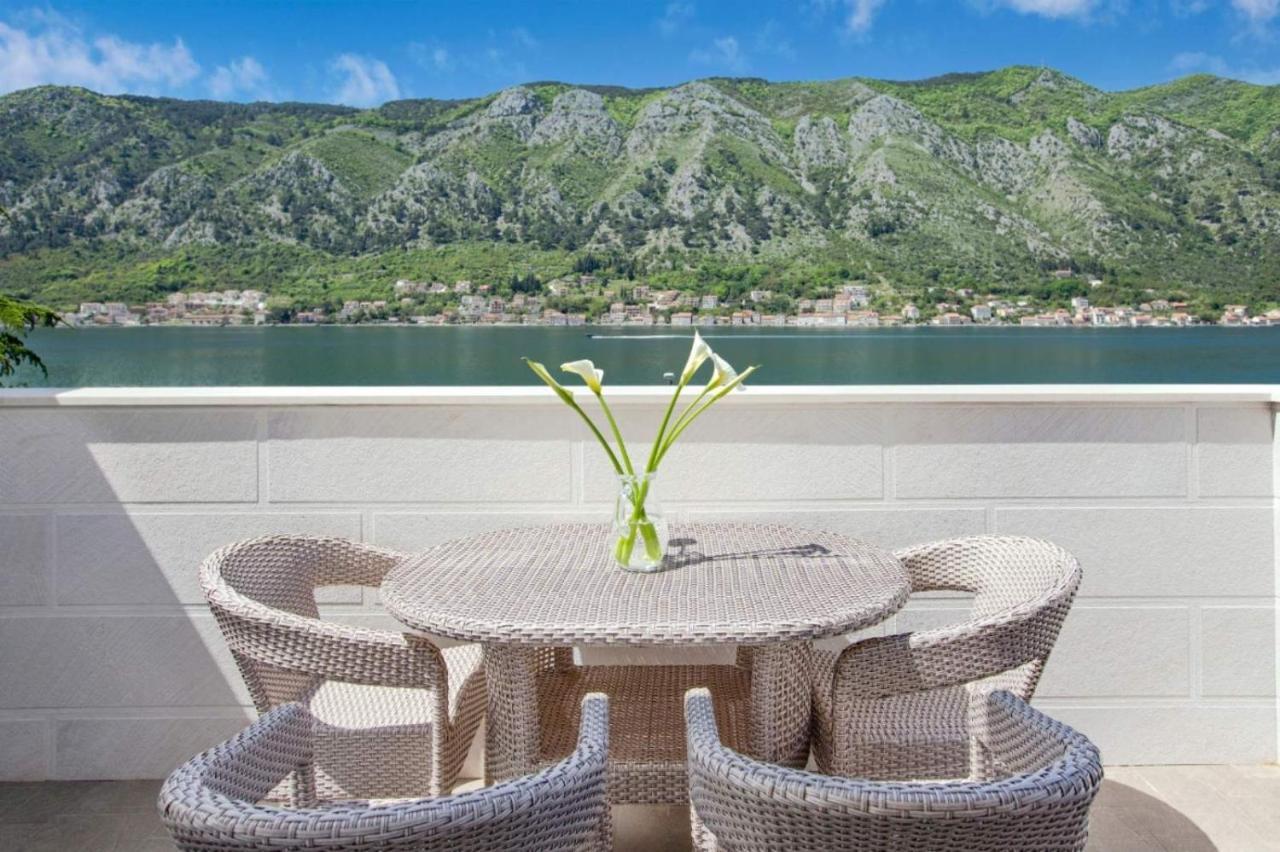 Appartement Otasevic Family Sea View à Kotor Extérieur photo